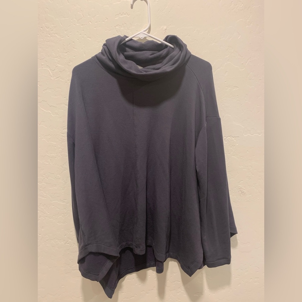 Athleta Grey Turtleneck Sweater || S || Athleta